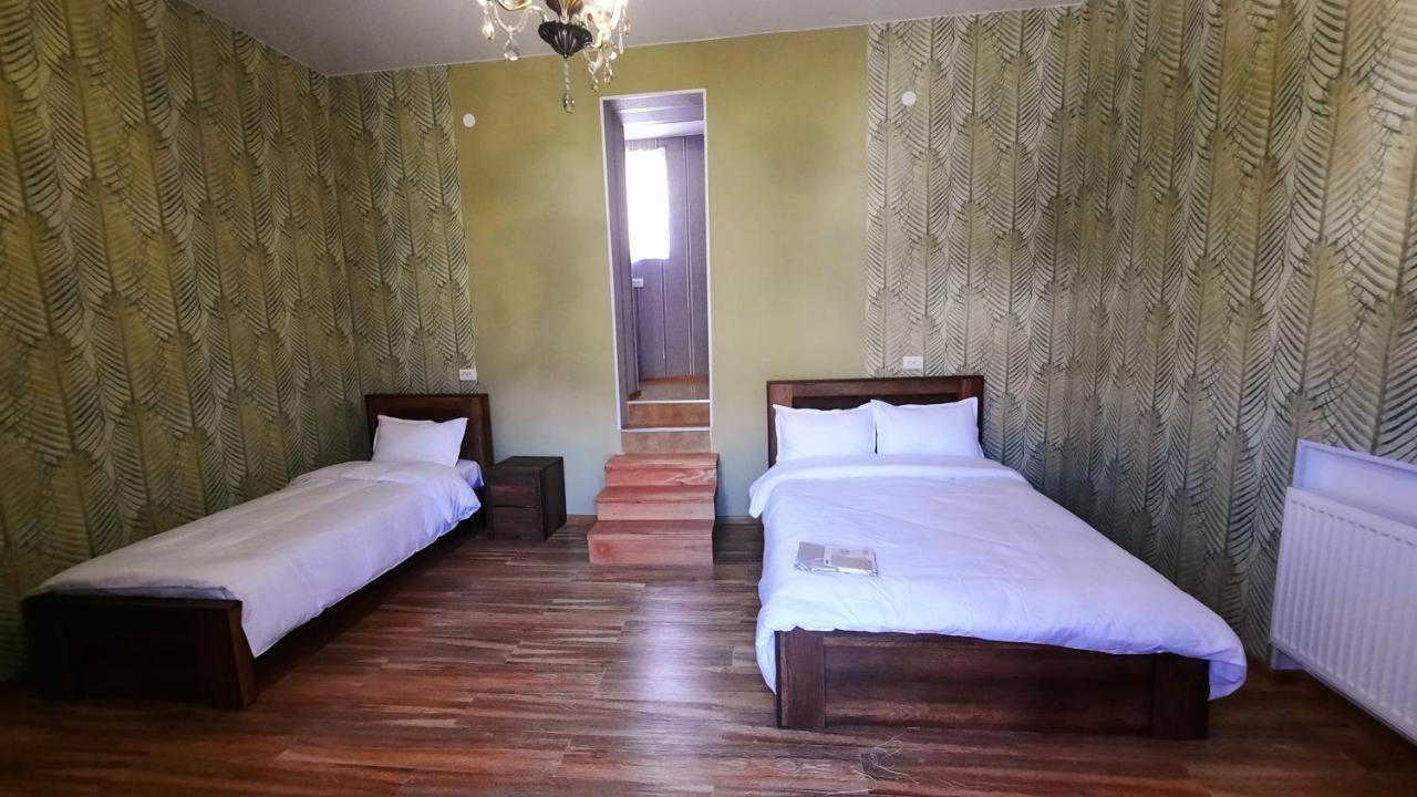 Sky Star Hotel Stepantsminda Exterior photo