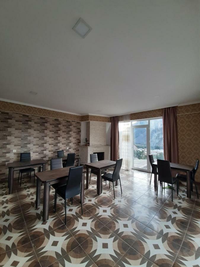 Sky Star Hotel Stepantsminda Exterior photo